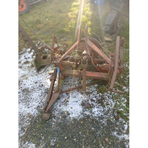 Lot 1027      