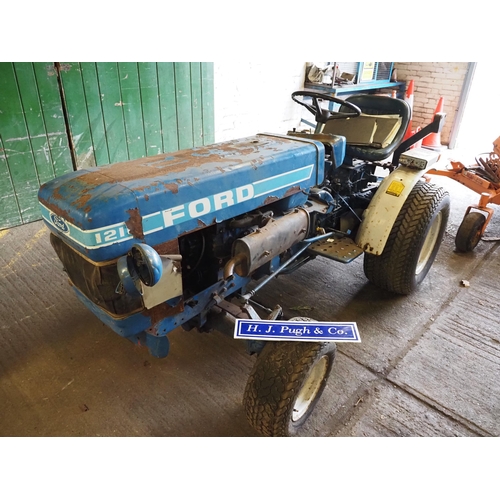 184 - Ford 1210 tractor, spares or repair