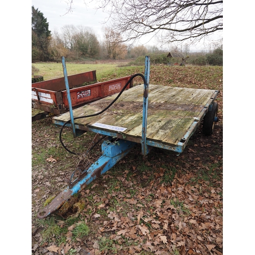 194 - Single axle 9ft flat bed trailer