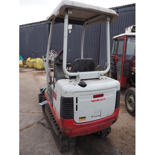 204 - Takeuchi TB016 digger. 2003. Showing 1700 hours, believed to be genuine. Runs and drives. C/w expand... 