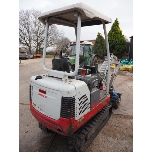 204 - Takeuchi TB016 digger. 2003. Showing 1700 hours, believed to be genuine. Runs and drives. C/w expand... 