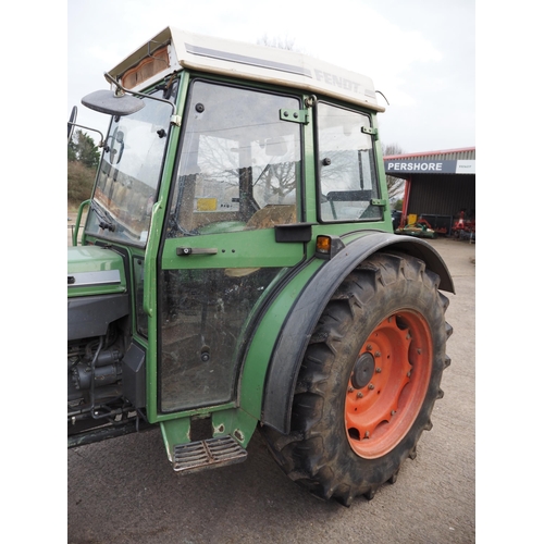 206 - Fendt 275S tractor. Runs and drives, showing 3537 hours. C/w front weights. Reg. H618 WCJ. V5 and ke... 