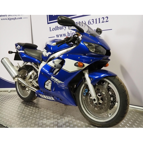 Yamaha R6 motorcycle. 1999. 599cc Runs and rides. MOT until 09.01.26 ...