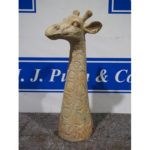 521 - Ornamental giraffe head 2½ft