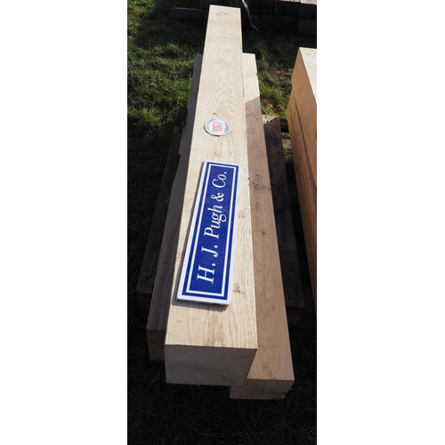 1067 - Oak beams average 1.8m - 3