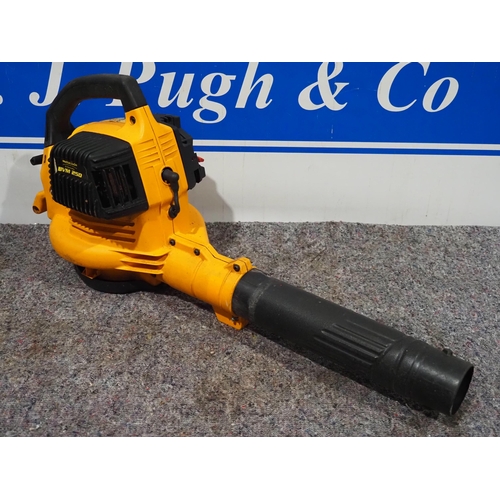 659 - McCulloch petrol leaf blower