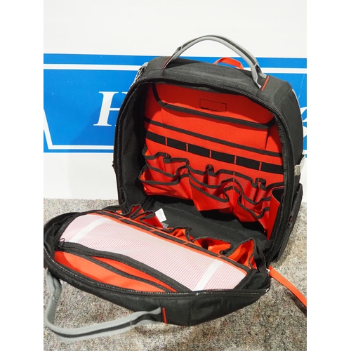 675 - Milwaukee jobsite backpack