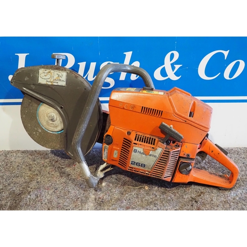 725 - Husqvarna 268K petrol cut off saw