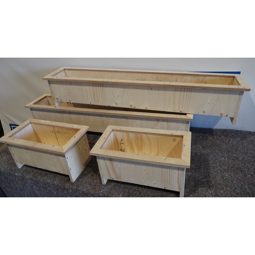 737 - Large planters 130cm x 20 x 20 - 2 and small planters 50cm x 20 x 20 - 2