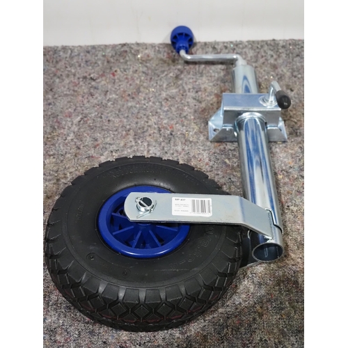 818 - Pneumatic jockey wheel