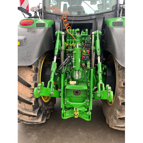 1612 - John Deere 6250R tractor. 2022. Ultimate spec, front linkage, front PTO, green star, wheel weights, ... 