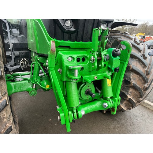 1612 - John Deere 6250R tractor. 2022. Ultimate spec, front linkage, front PTO, green star, wheel weights, ... 