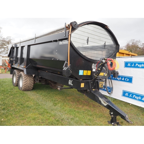 Larrington RC 18 ton Harvester trailer, 2022. Hydraulic tail gate, air brakes, sprung drawbar, roll over sheet. Very tidy