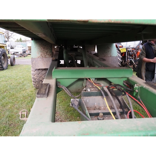 1615 - Hunton Legg 18 ton root and grain trailer with hydraulic tail gate and air brakes