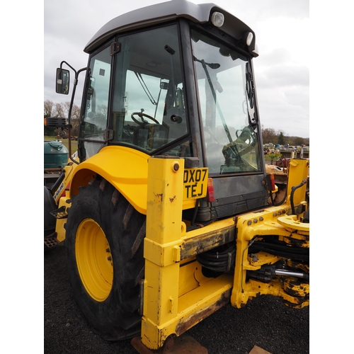 1631 - New Holland LB110B loader. C/w 4 in 1 bucket and back actor. Showing 10,471 hours. 2007 Reg. DX07 TE... 