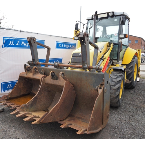 1631 - New Holland LB110B loader. 2007. C/w 4 in 1 bucket and back actor. Showing 10,471 hours. Reg. DX07 T... 