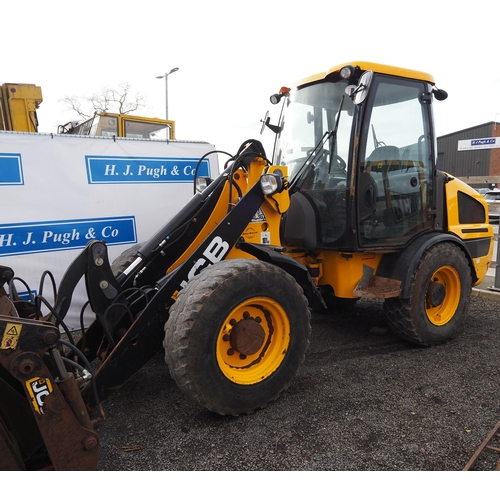 1633 - JCB 407BST loader. 2015. C/w muck grab, bucket and pallet tines. Reg. HY15 DYW. Key in office