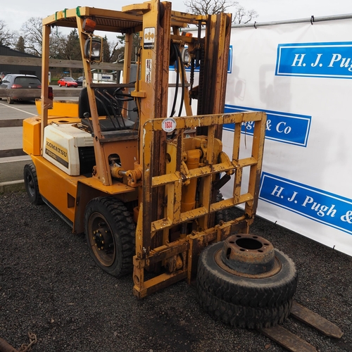 1634 - Komatsu FG201 petrol forklift