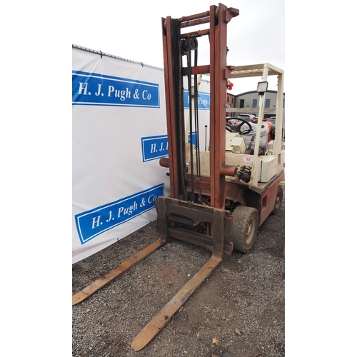 1636 - Nissan gas forklift PH01. Showing 9036 hours, runs. Key in office