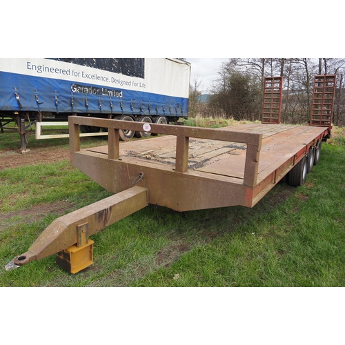 1681 - Tri axle 32ft low load beaver tail trailer with ramps