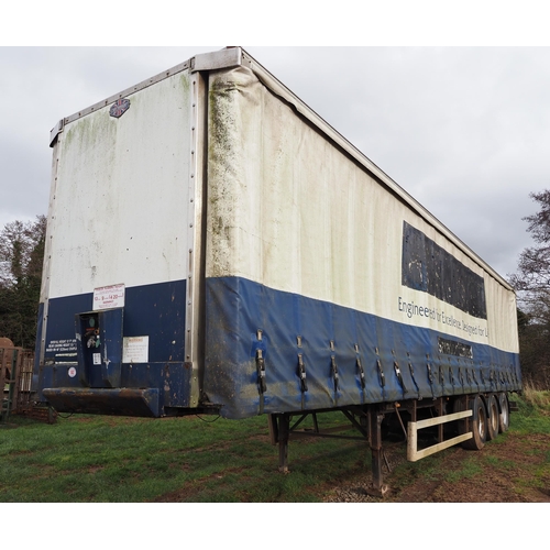 1682 - Tri axle 45ft curtainside trailer, no test