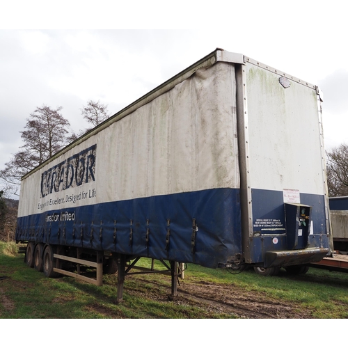 1682 - Tri axle 45ft curtainside trailer, no test