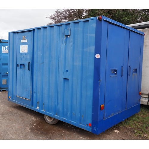 1685 - Steel canteen/welfare unit. Key and controls in office