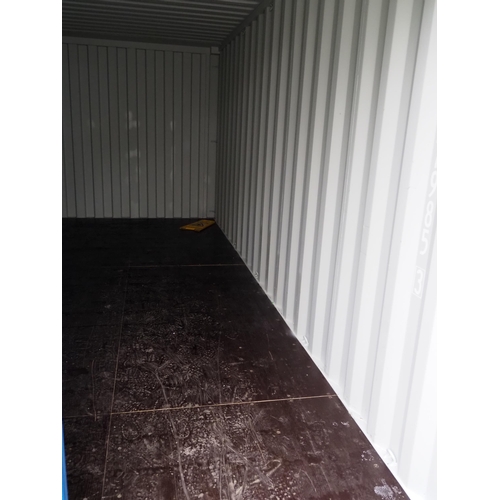 1687 - Steel shipping container 20ft