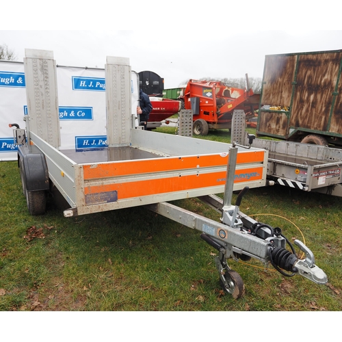 1762 - Meyer 11ft plant trailer with ramps