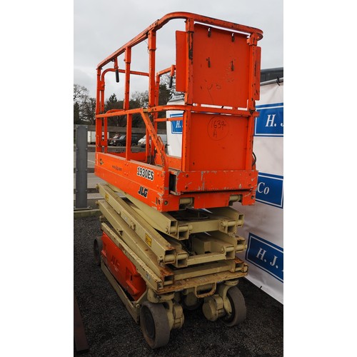 1639A - JLG 1930ES Scissor lift. 2004