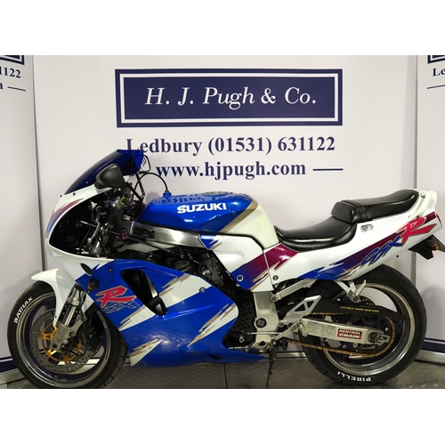Suzuki GSXR750 motorcycle. 1993. 750cc Runs and rides. MOT