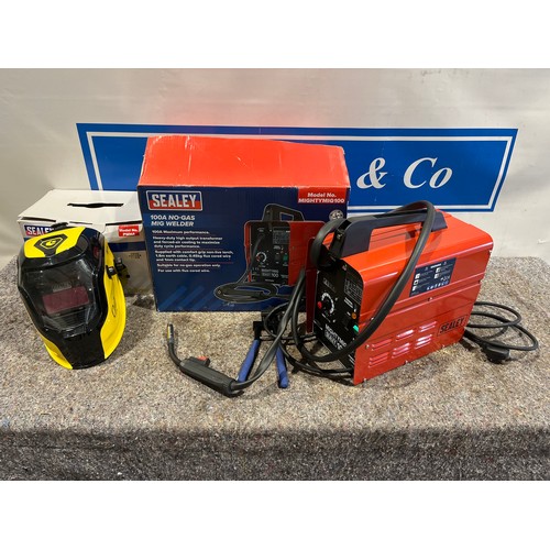 789 - Sealey Mightymig 100amp gas-less welder and welding mask, little use