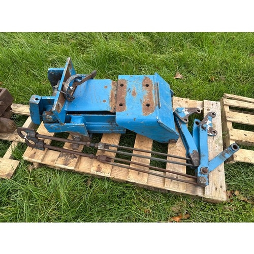 Lot 4         