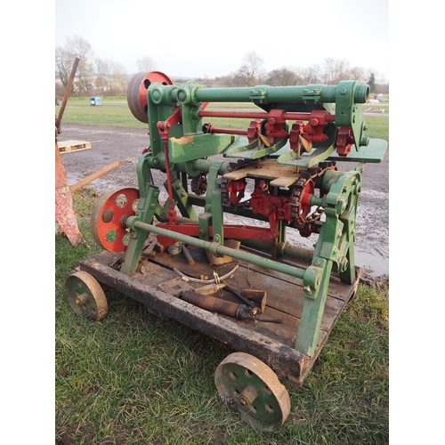The HS1 Spider straw matting machine on trolley