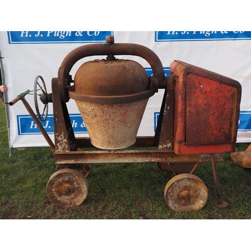 Lot 30        