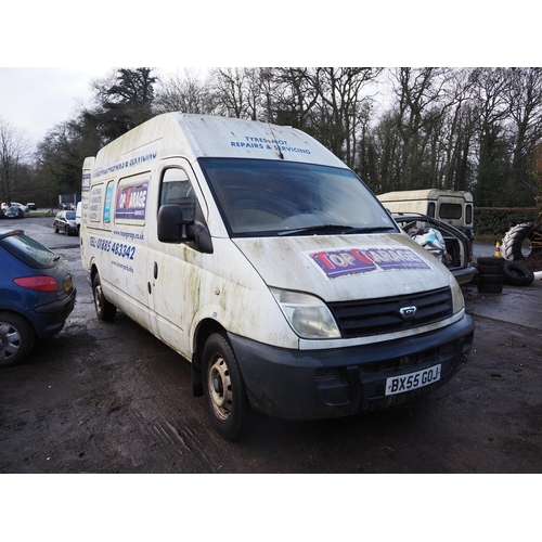 364 - LDV Maxus tyre service van. 2005
Runs, no MOT, c/w built in compressor, tools, racking, etc. Reg. BX... 