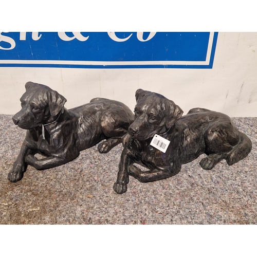 566 - Resin dog garden ornament - 2