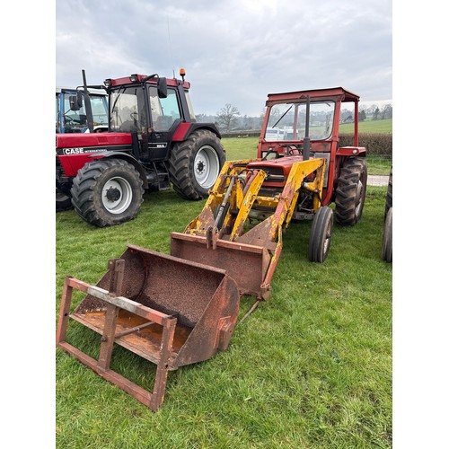 Massey Ferguson 135 tractor. c/w cab and MIL Master power loader. Fork ...