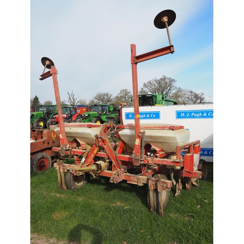 Lot 1703      