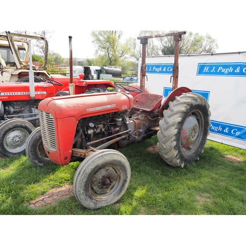 Massey Ferguson FE35 tractor. Runs and drives, roll bar. Serial no ...