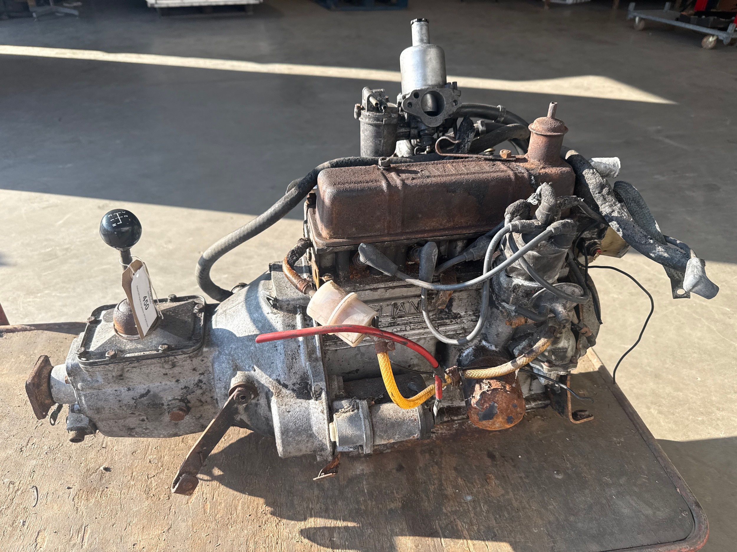 Reliant 850 engine c/w gearbox. All in good order