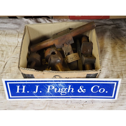 Lot 40        