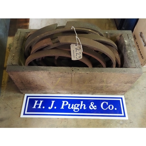 Quantity of new steam engine piston rings