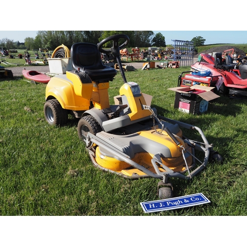 Stiga Park 740PWX ride on mower. 1 Owner from new. Key and manual in office