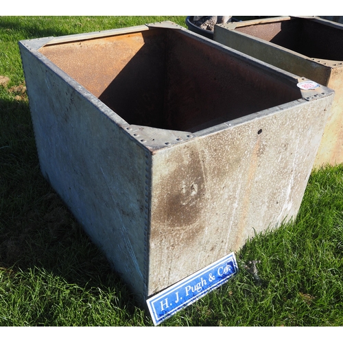 Lot 803       
