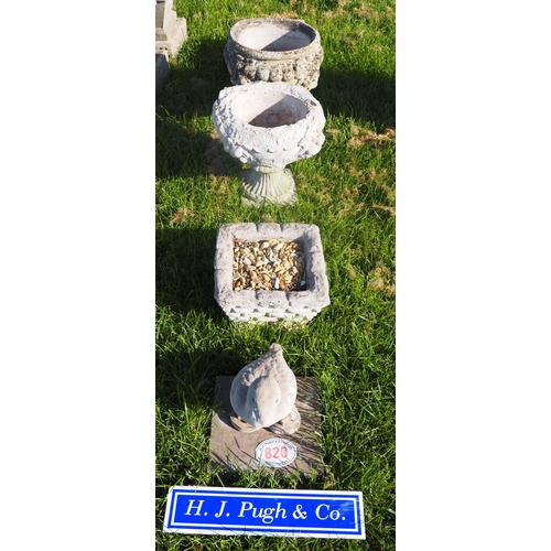 Lot 820       