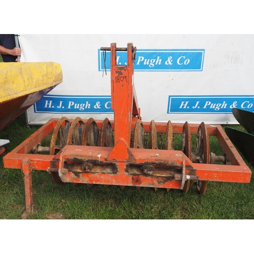 Lot 1810      