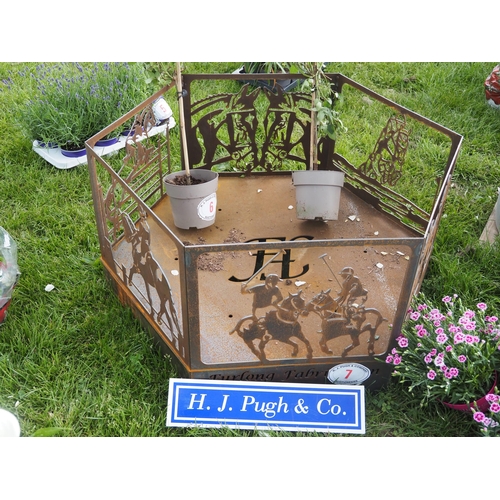 Lot 7         