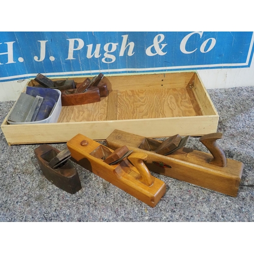 Lot 329       