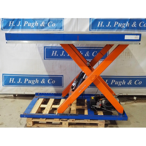 Lot 335       